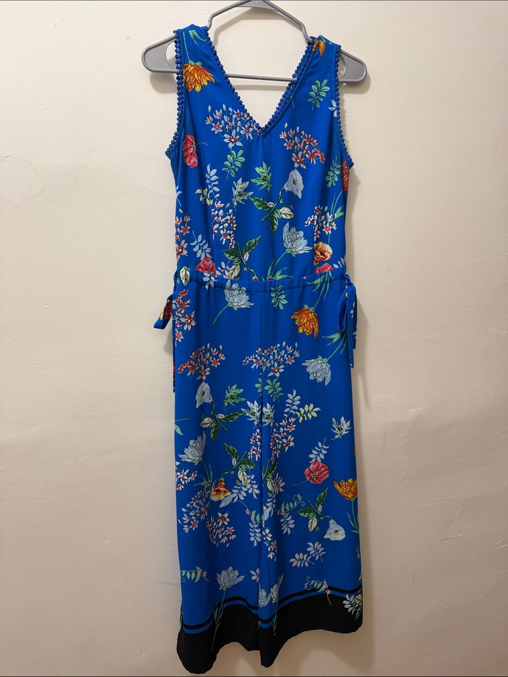 Sleeveless Floral V-Neck Jumpsuit in Royal Blue